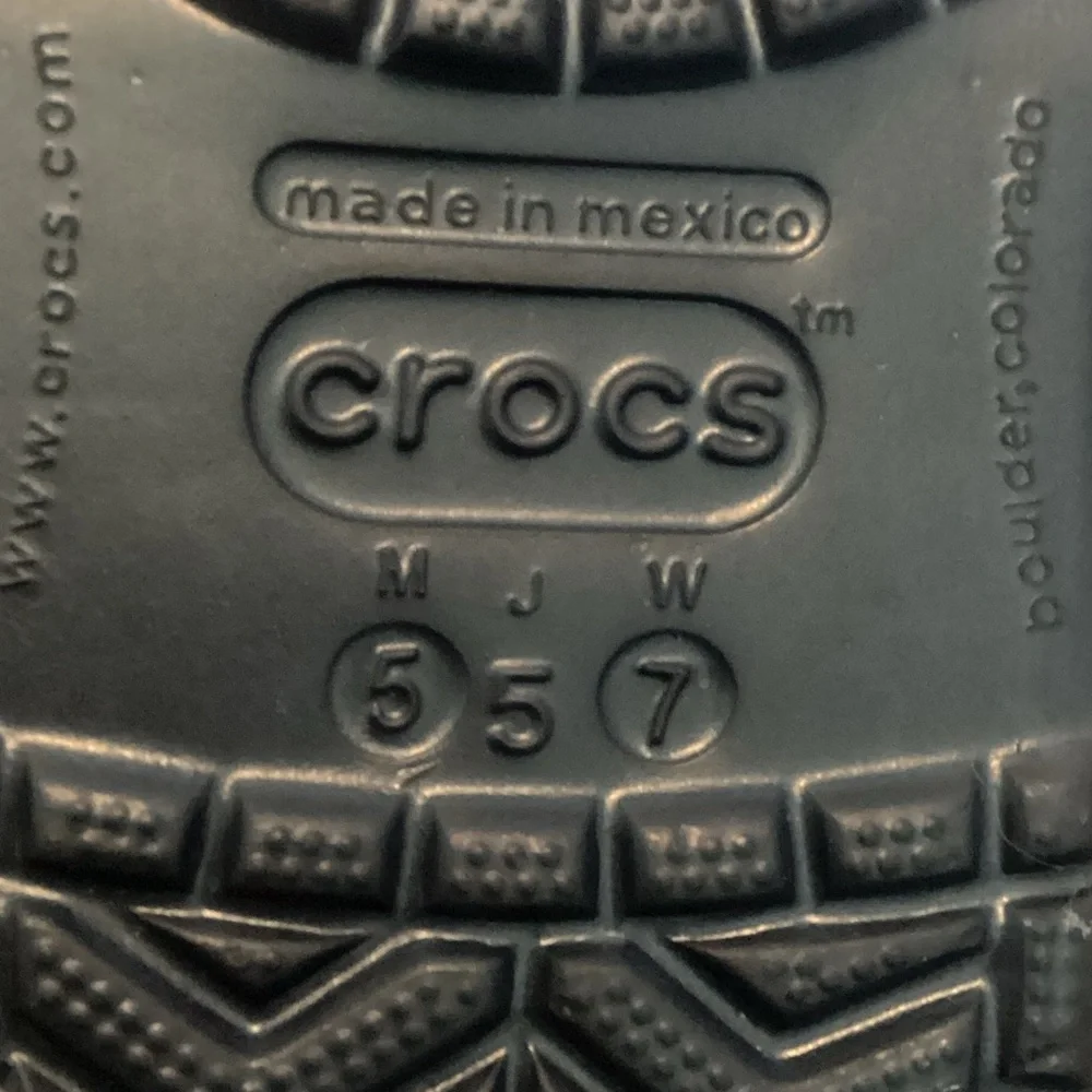 NWOT Crocs Crocband